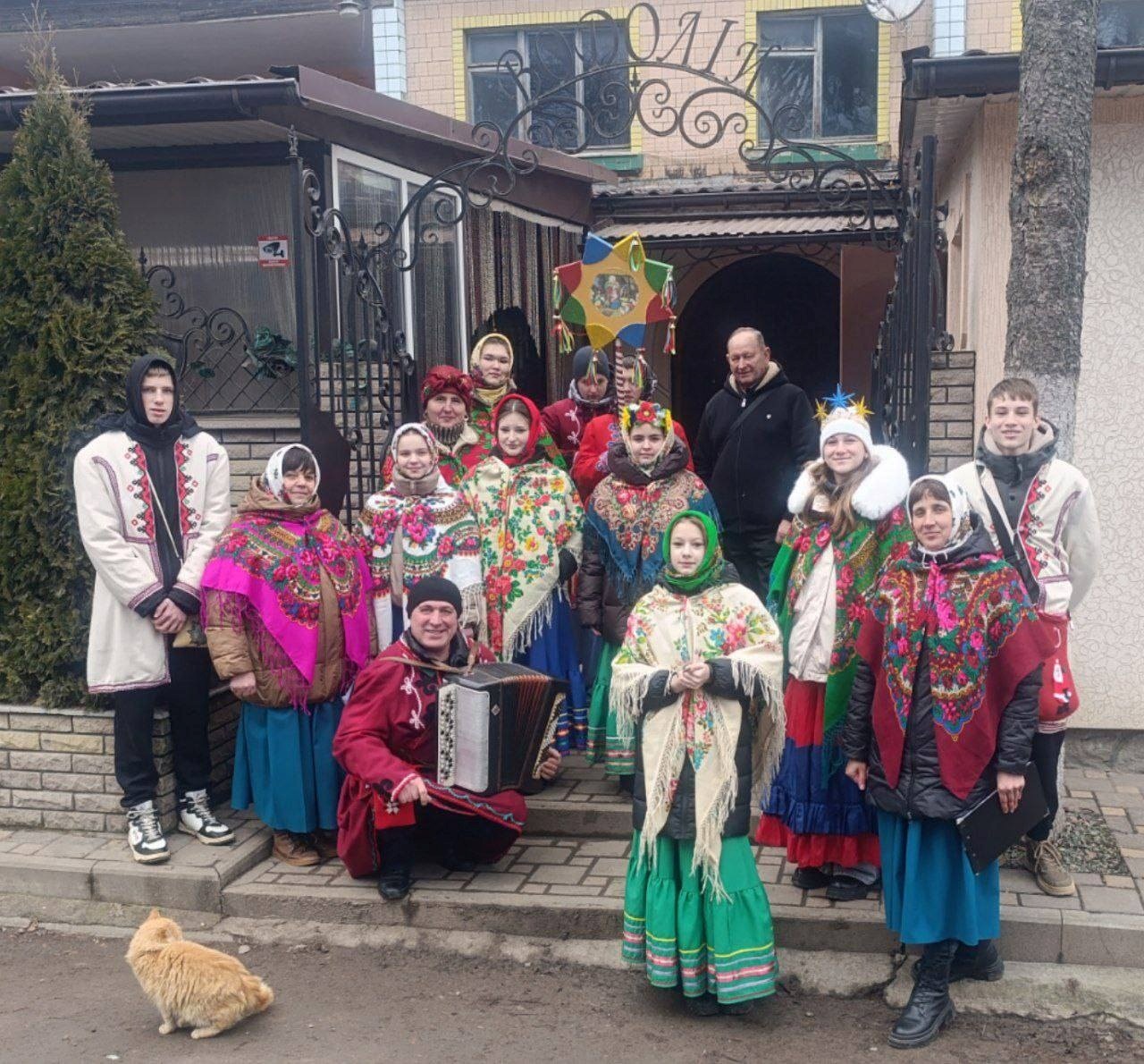 У Барській громаді триває благодійна коляда: громади збирають кошти для ЗСУ