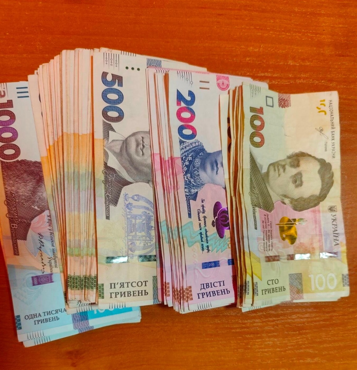 У Барській громаді триває благодійна коляда: громади збирають кошти для ЗСУ