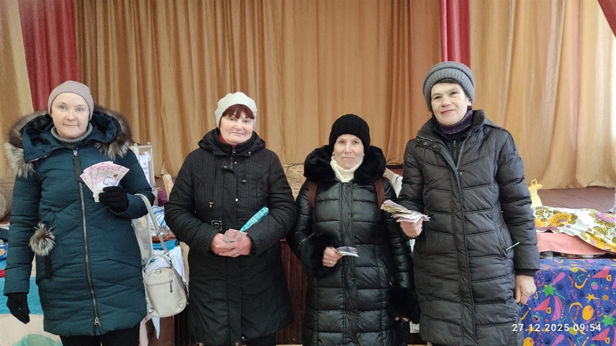 У Барській громаді триває благодійна коляда: громади збирають кошти для ЗСУ