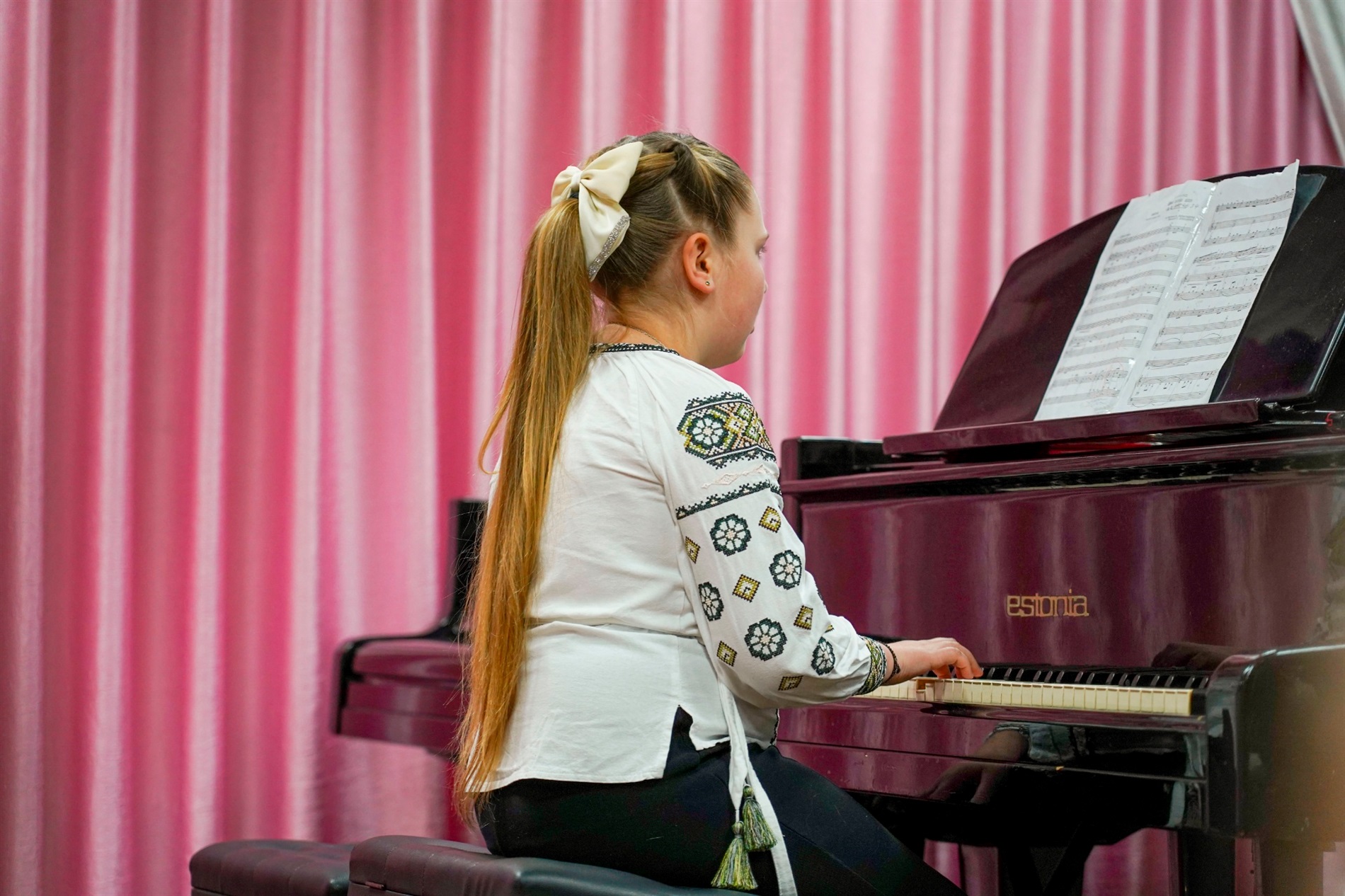 У Барській музичній школі відбувся новорічно-різдвяний концерт