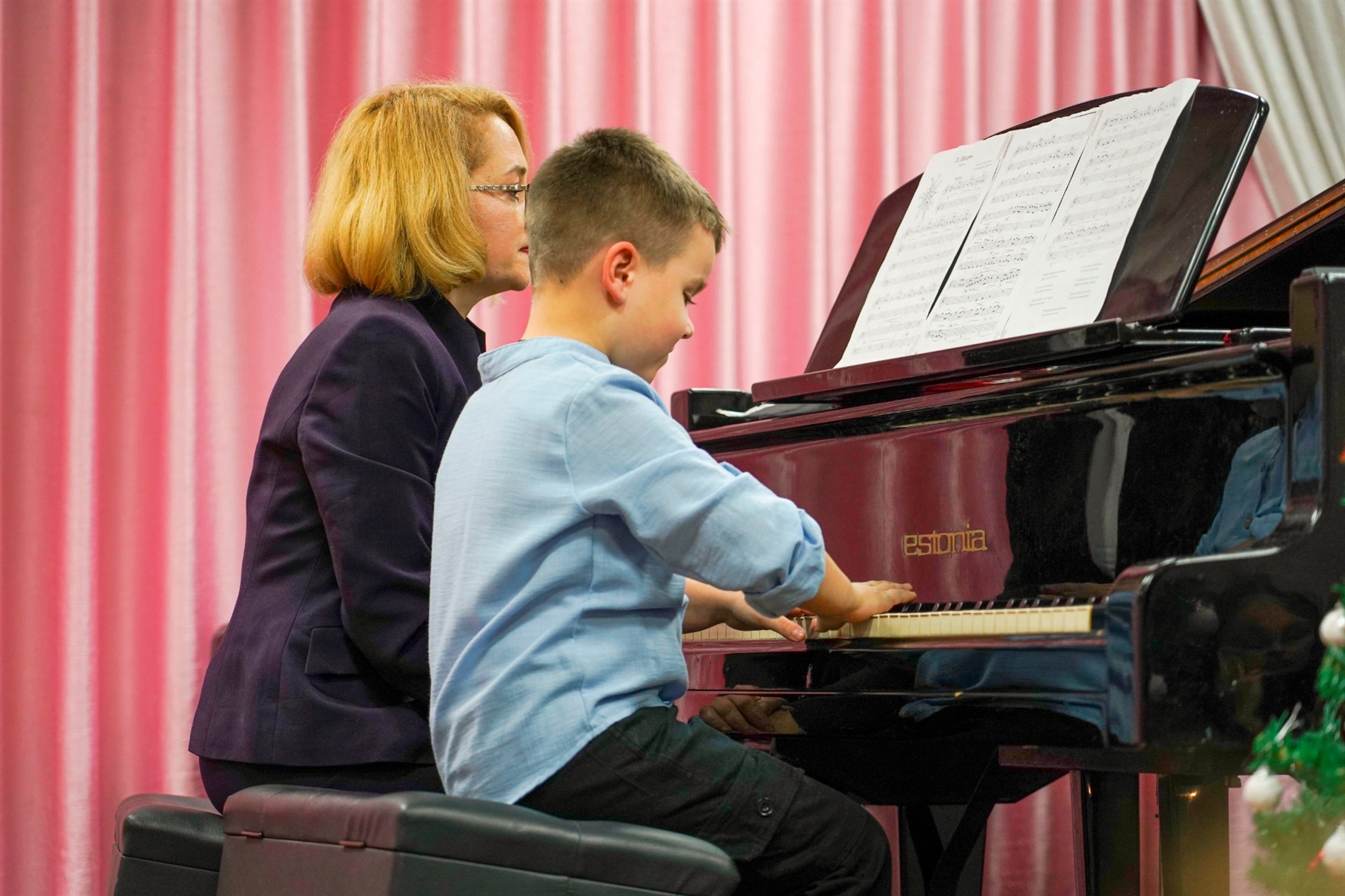 У Барській музичній школі відбувся новорічно-різдвяний концерт