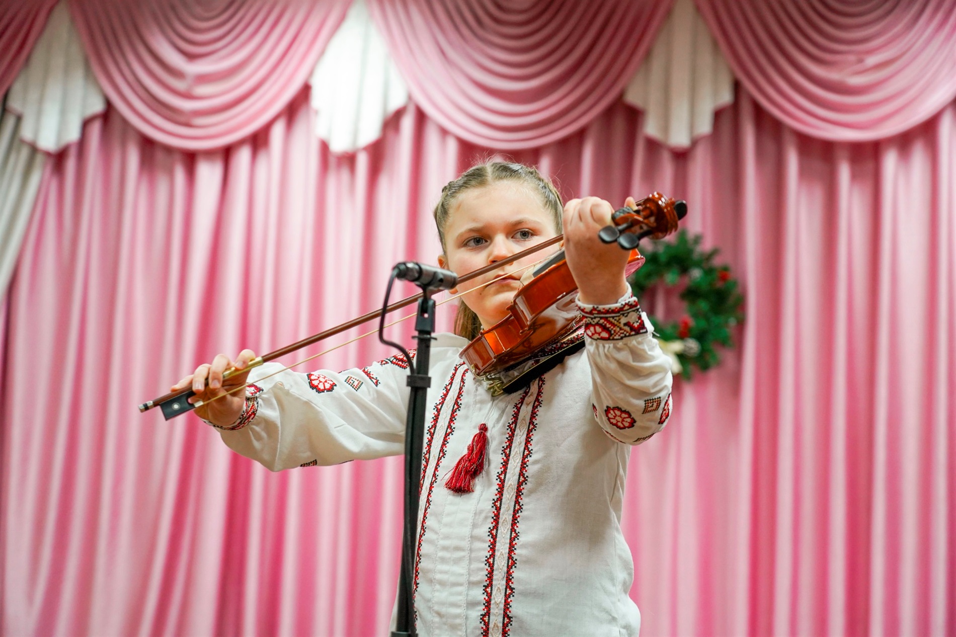 У Барській музичній школі відбувся новорічно-різдвяний концерт