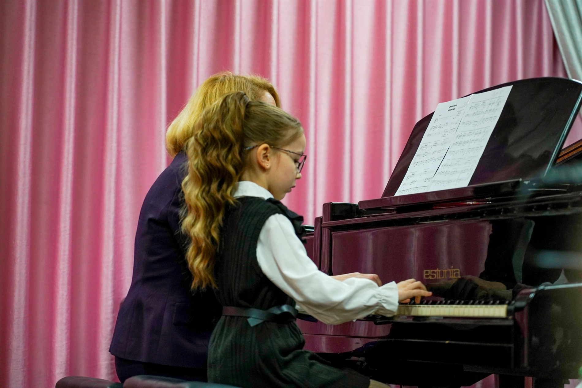 У Барській музичній школі відбувся новорічно-різдвяний концерт