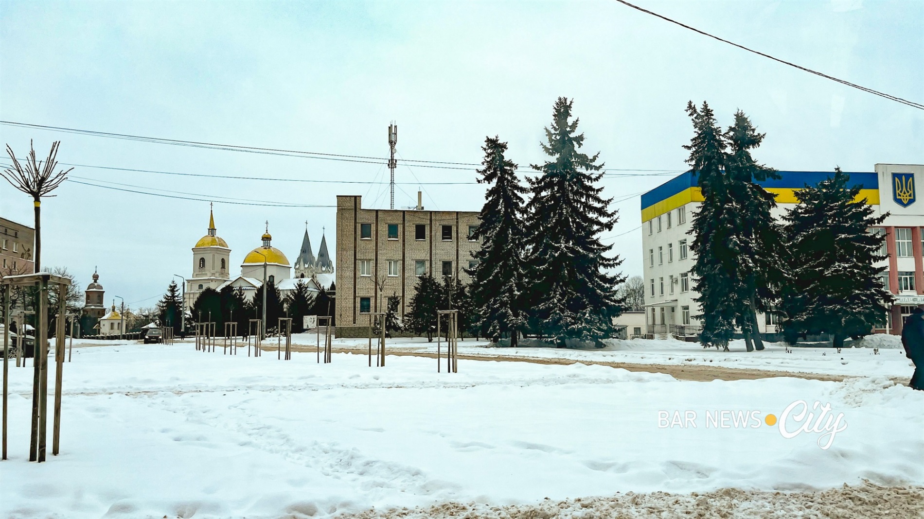 Засніжені та слизькі: яка ситуація на дорогах Бару в січні 2026 року