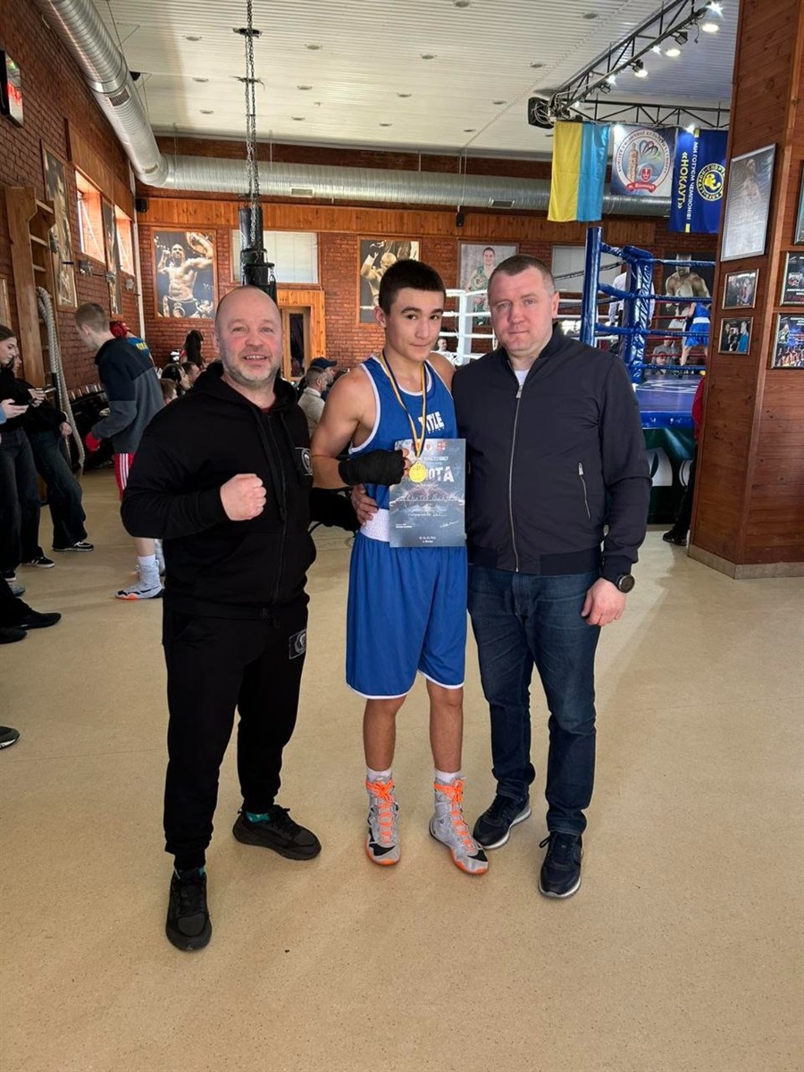 Боксери з Бара привезли з Вінниці три медалі чемпіонату області. Владислав Акрітов став чемпіоном