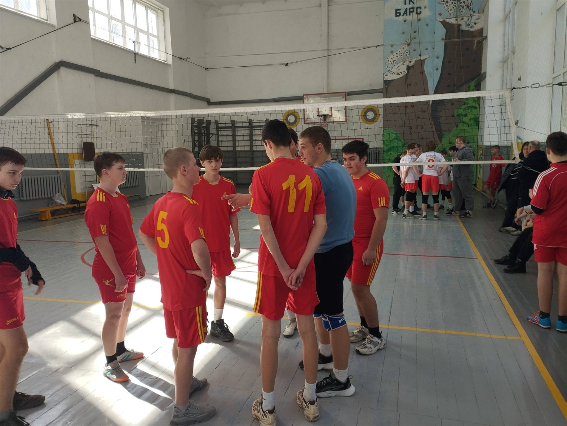 У Ялтушкові відбувся волейбольний турнір між трьома школами громади