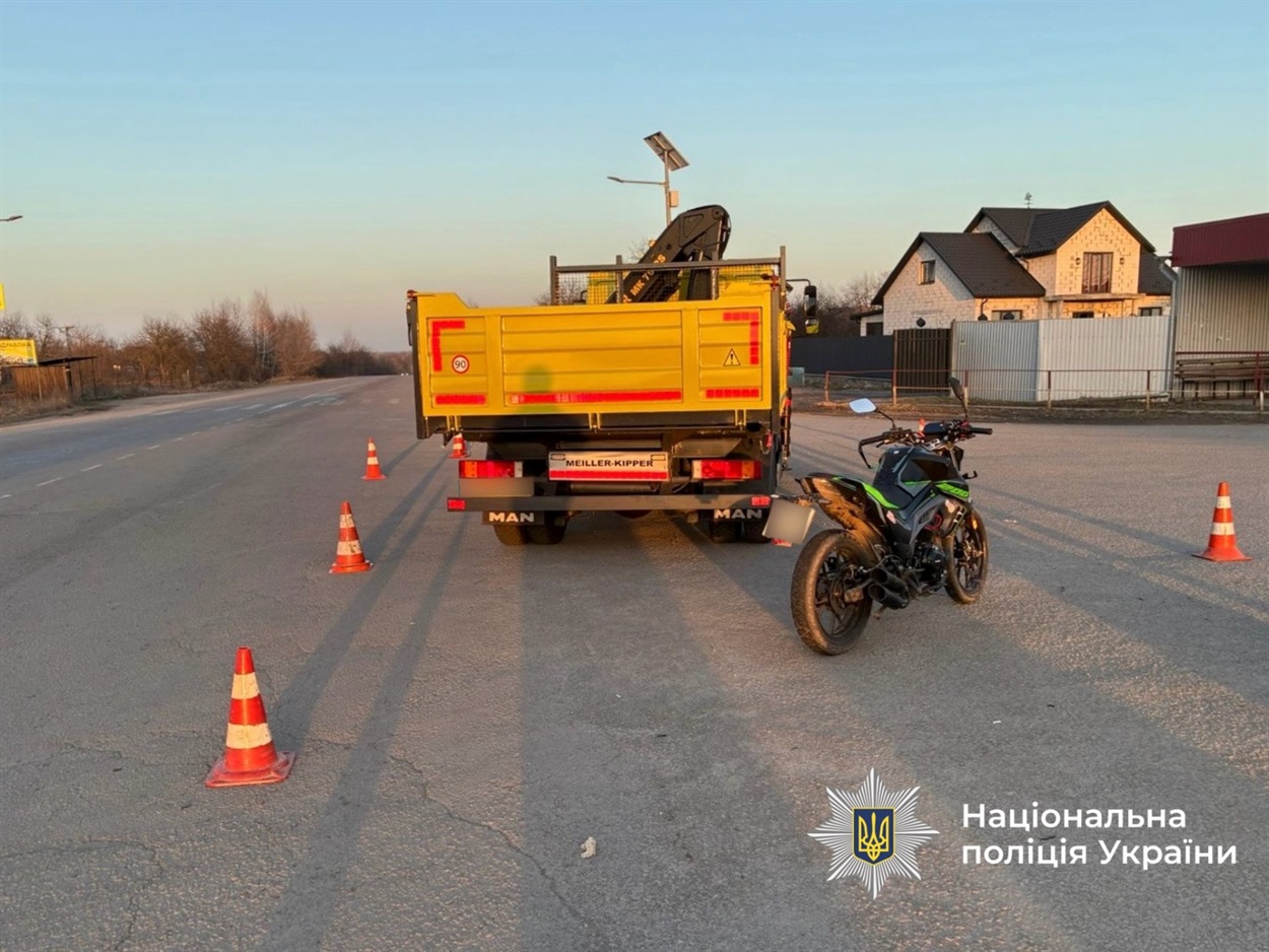 У Барі на пішохідному переході збили чоловіка: 26-річного пішохода госпіталізовали