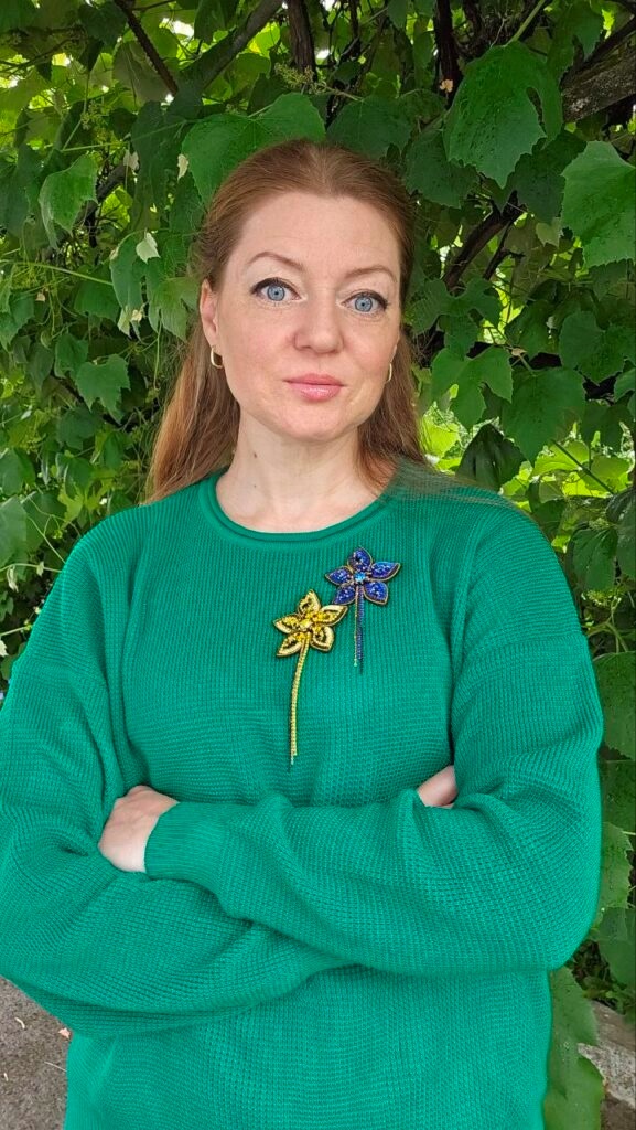 Вишивка як опора: історія переселенки Тетяни Артюхової, яка почала нове життя в Барі