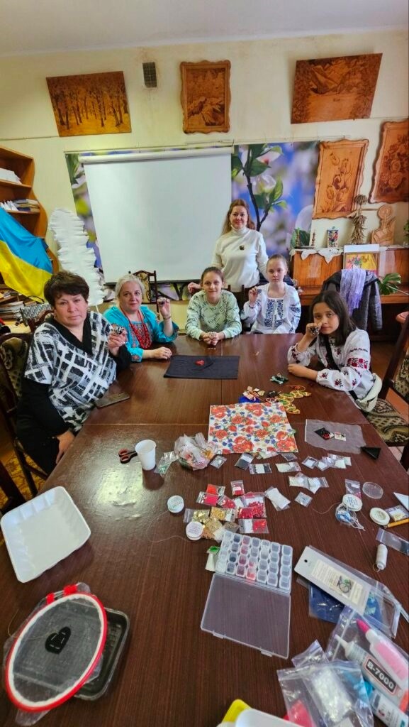 Вишивка як опора: історія переселенки Тетяни Артюхової, яка почала нове життя в Барі