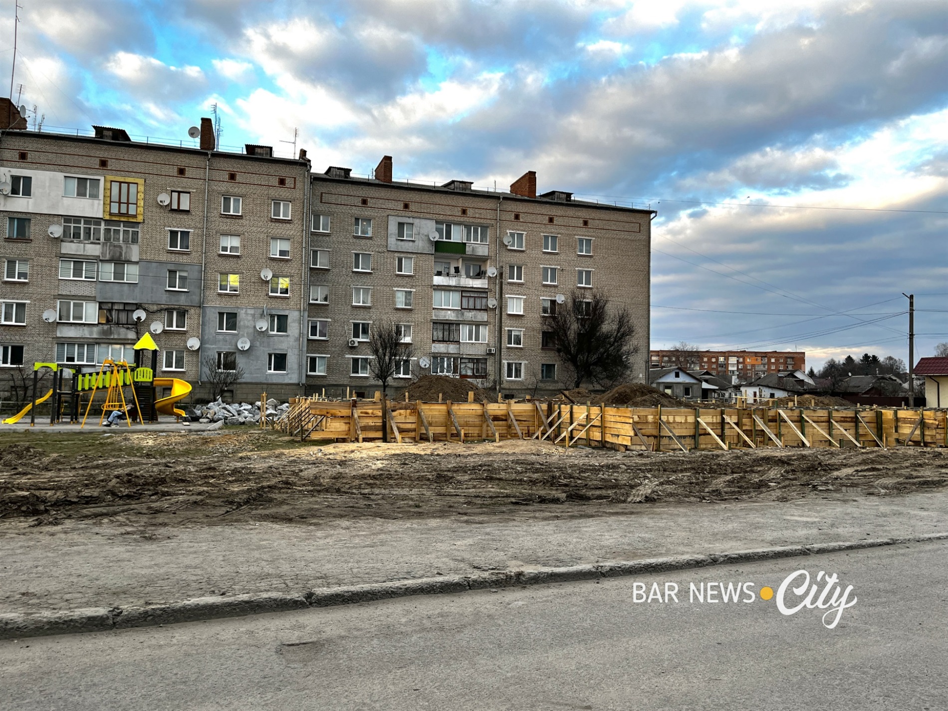 Місто Бар у березні 2026 року: як прокидається весна. Фото