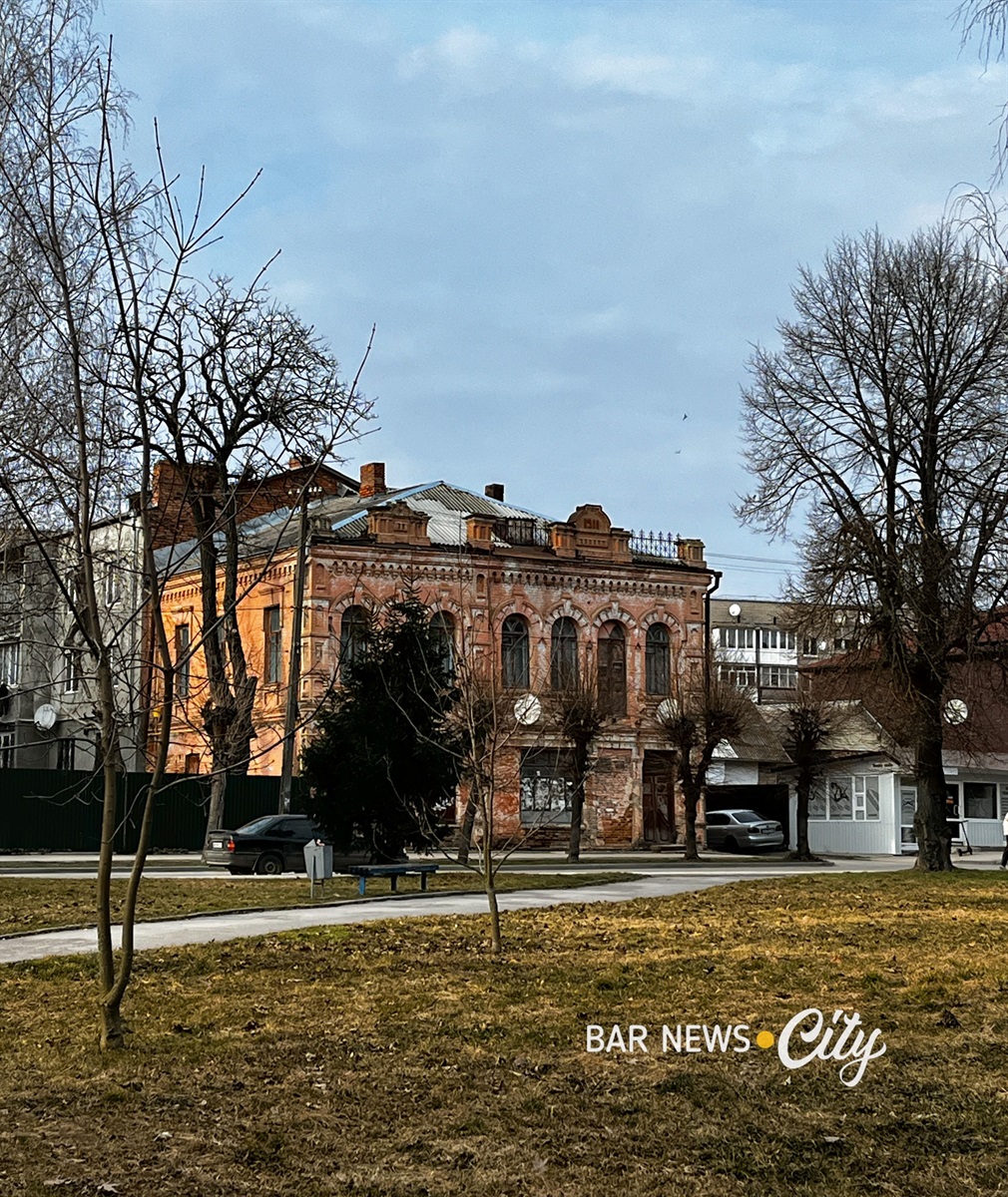 Місто Бар у березні 2026 року: як прокидається весна. Фото