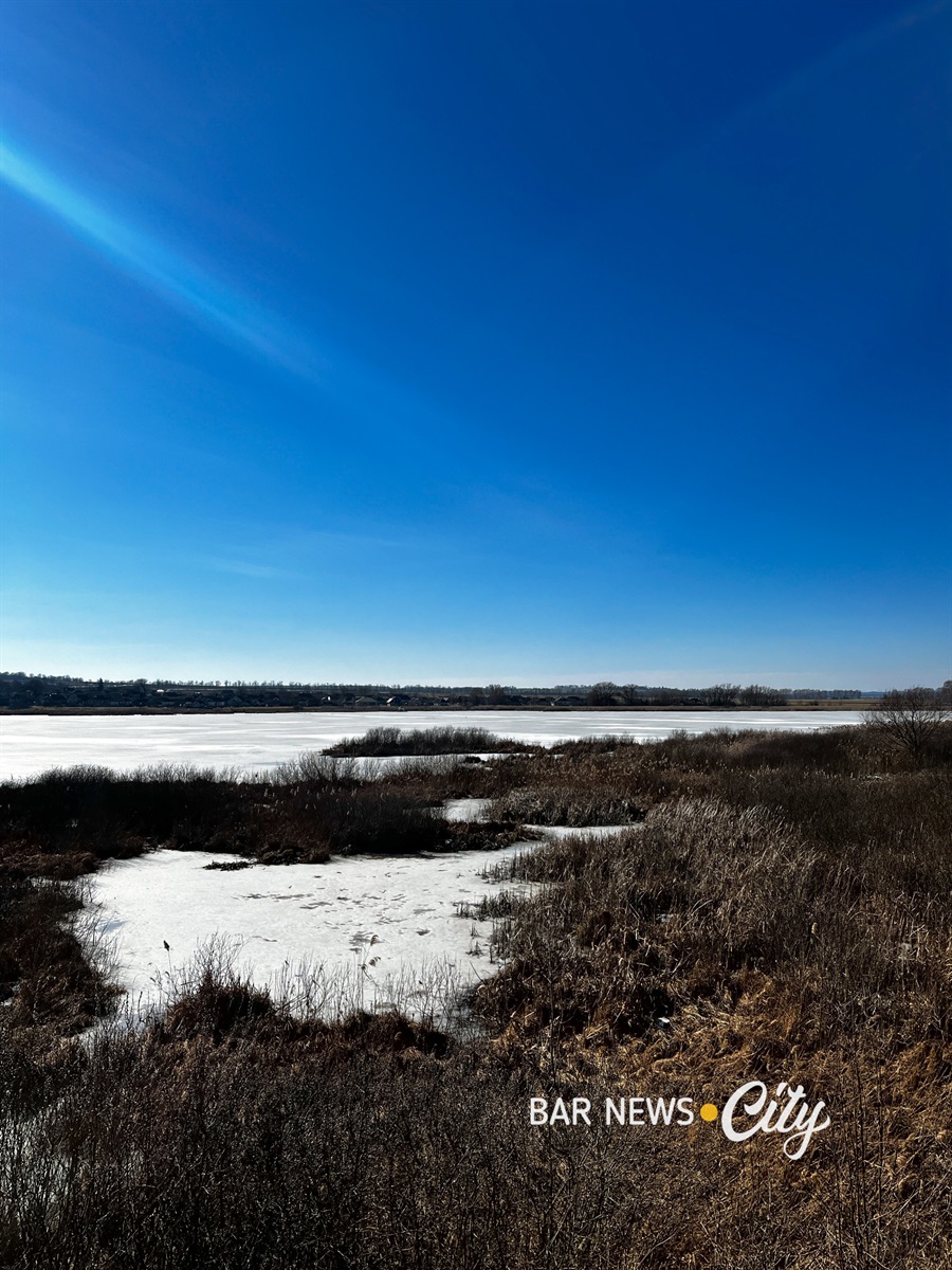 Місто Бар у березні 2026 року: як прокидається весна. Фото