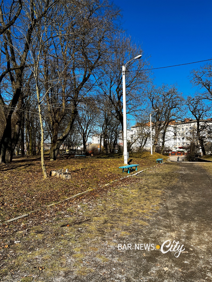 Місто Бар у березні 2026 року: як прокидається весна. Фото