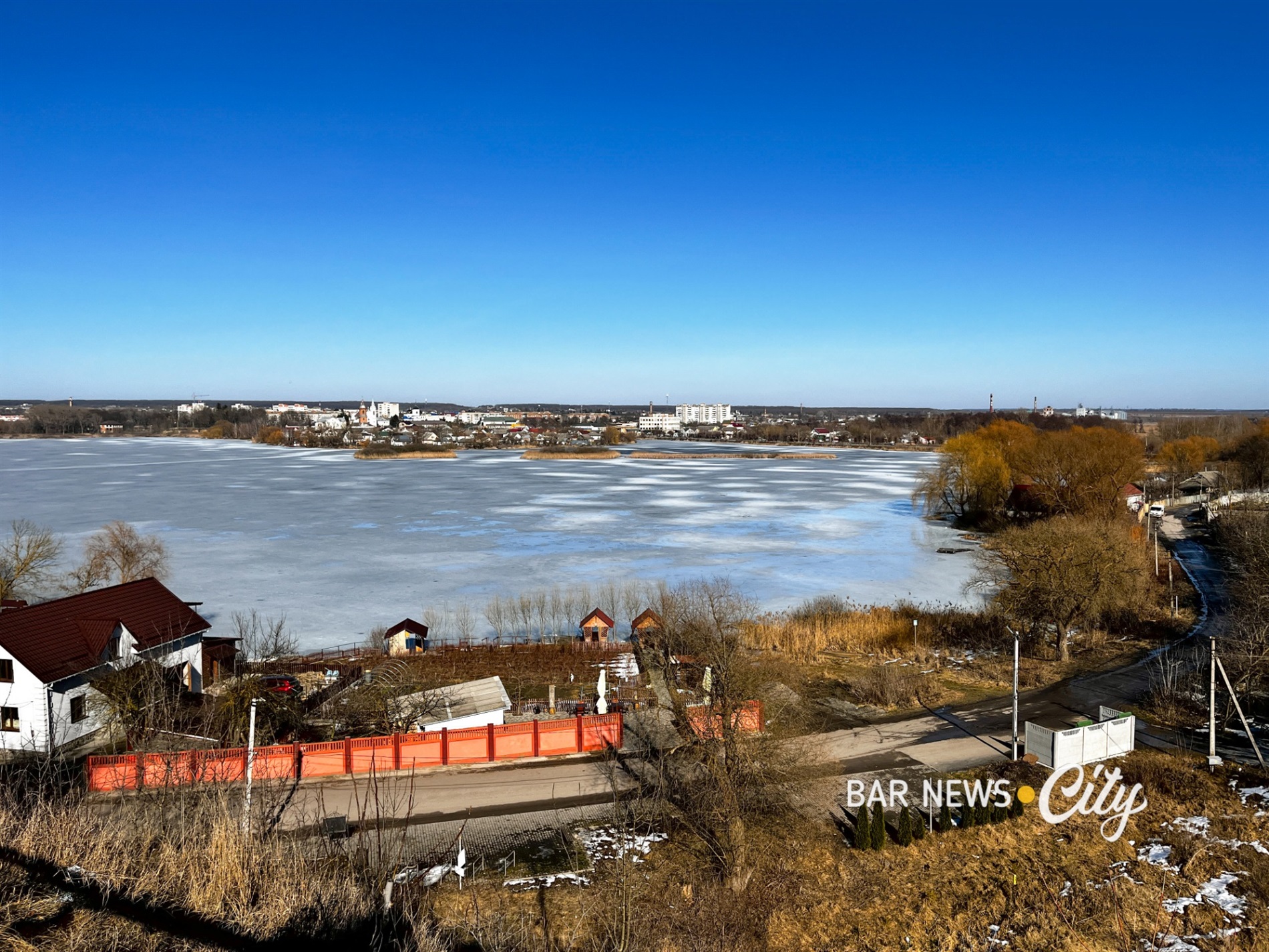 Місто Бар у березні 2026 року: як прокидається весна. Фото