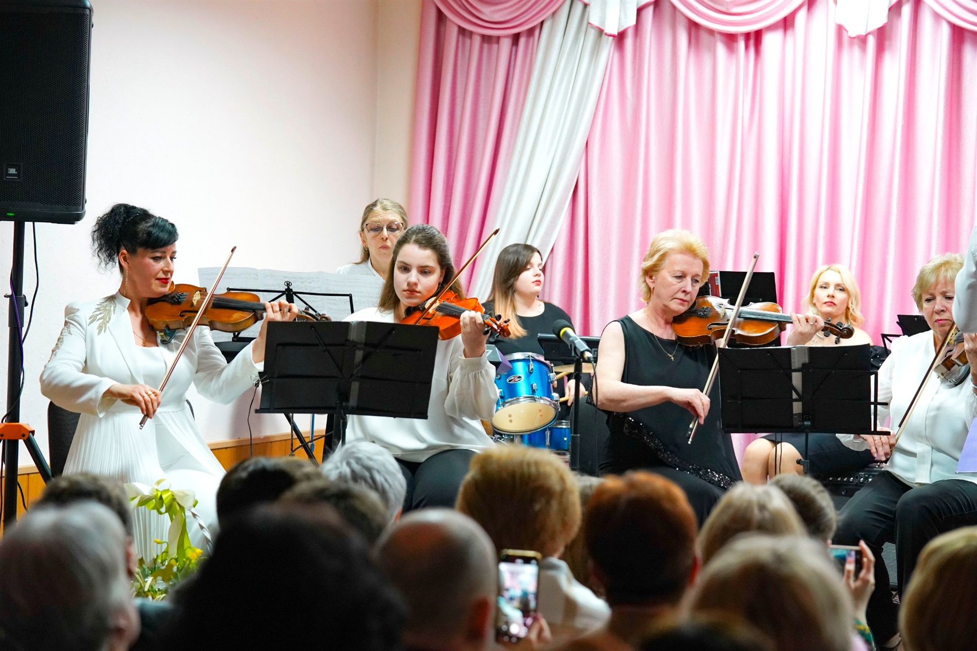 У Барській музичній школі відбувся щорічний благодійний концерт