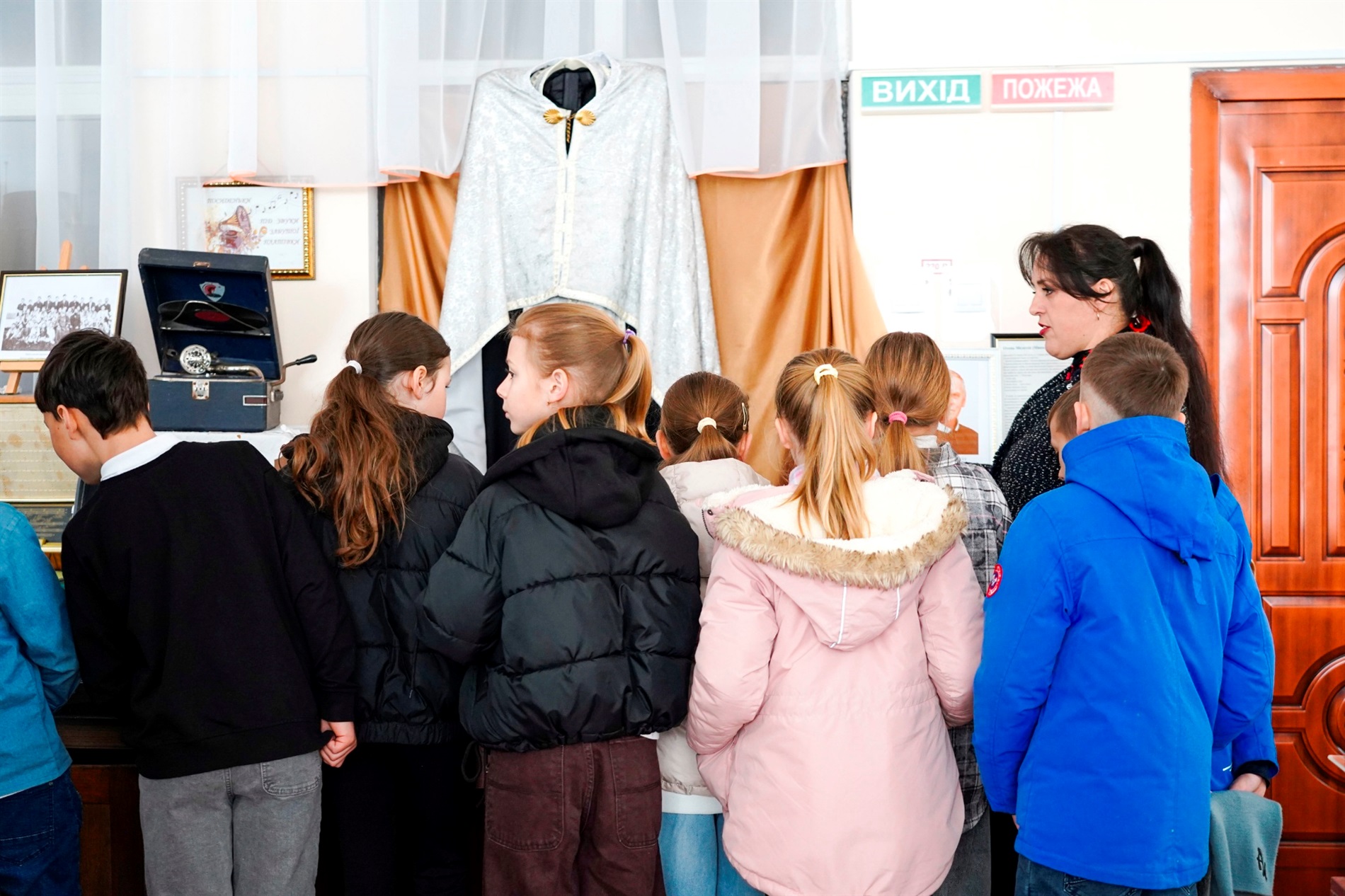 Писанки і перший досвід: у Барському музеї провели великодній майстер-класи для дітей