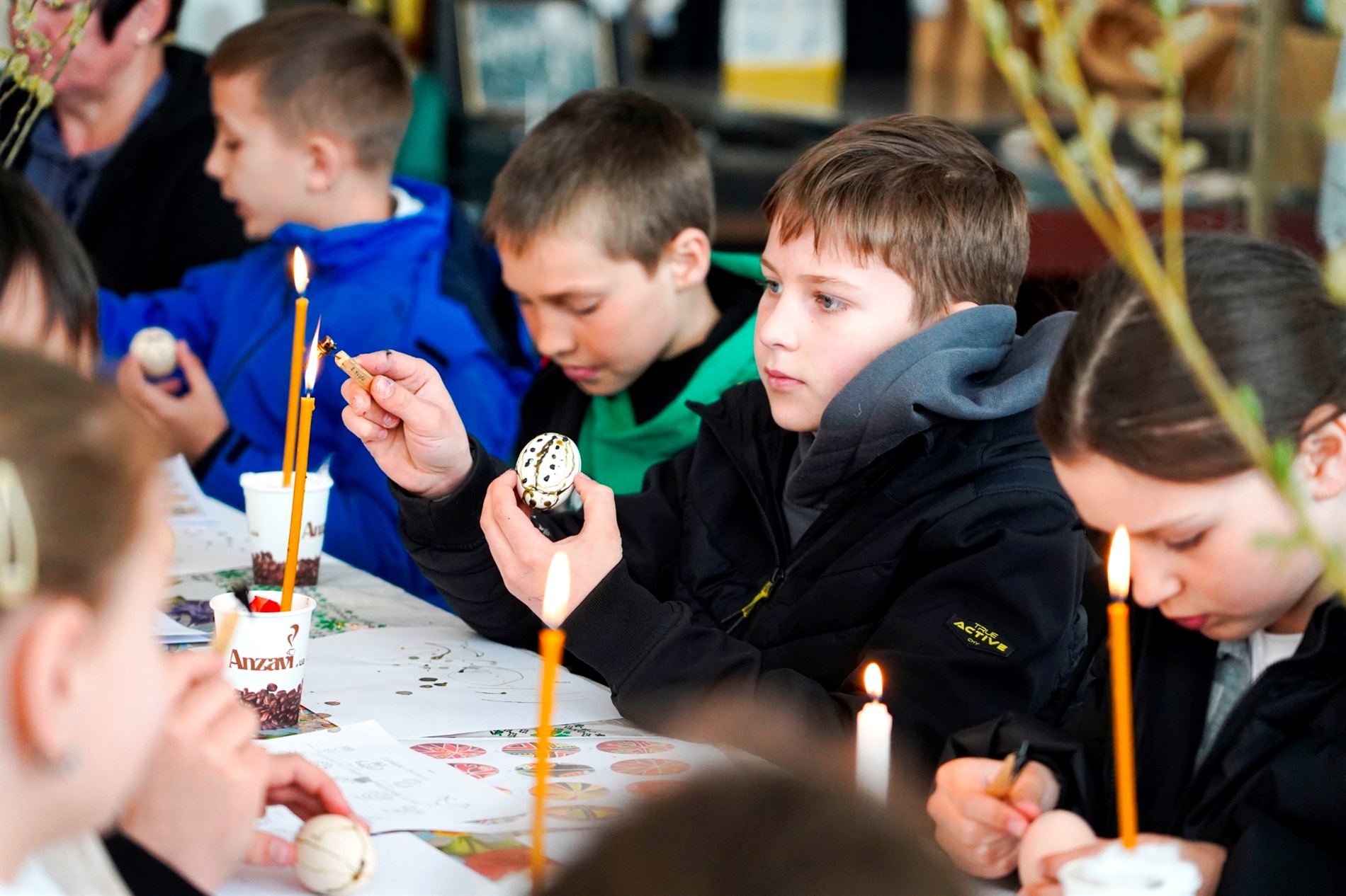 Писанки і перший досвід: у Барському музеї провели великодній майстер-класи для дітей