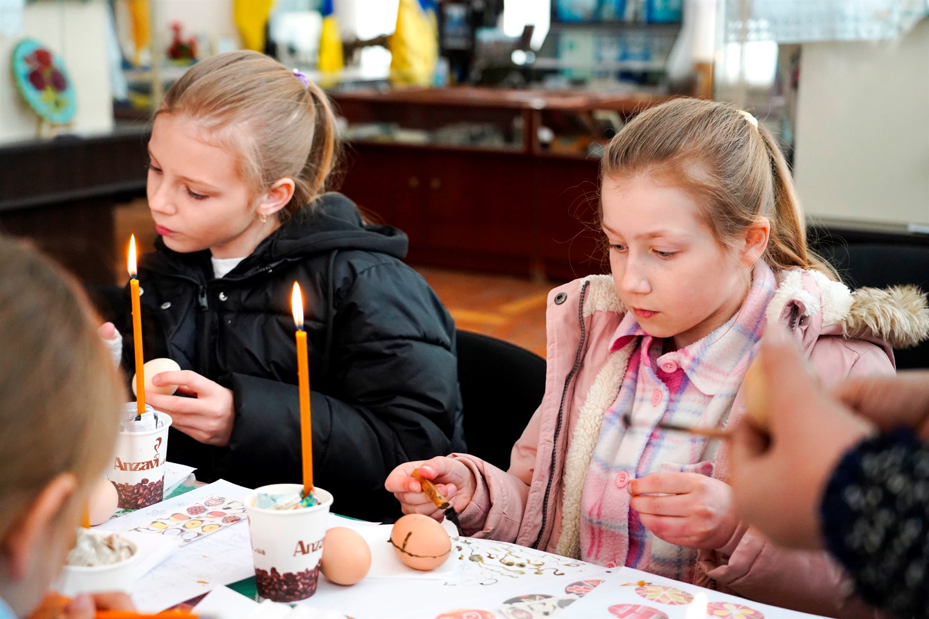 Писанки і перший досвід: у Барському музеї провели великодній майстер-класи для дітей