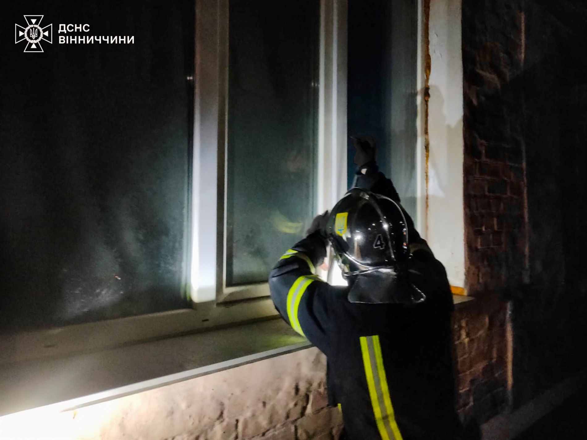 У м. Бар та Вінниці рятувальники допомогли двом жінкам у критичних ситуаціях