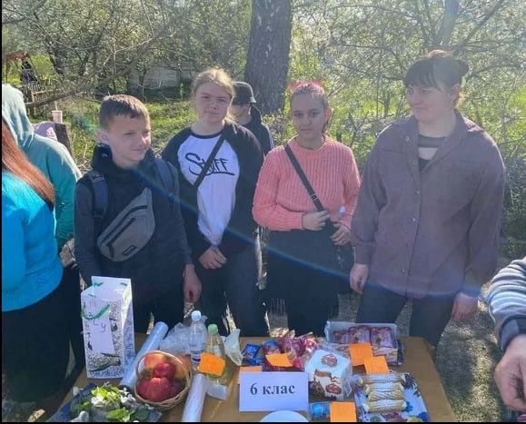 У Луко-Барській гімназії на благодійному ярмарку зібрали понад 22 тисячі гривень для ЗСУ