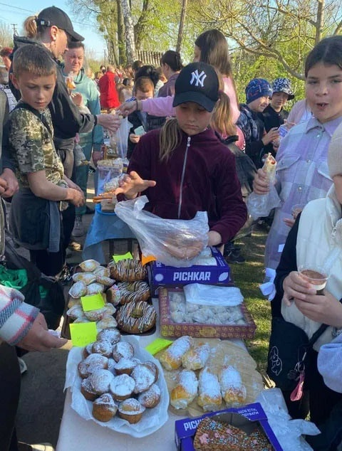 У Луко-Барській гімназії на благодійному ярмарку зібрали понад 22 тисячі гривень для ЗСУ