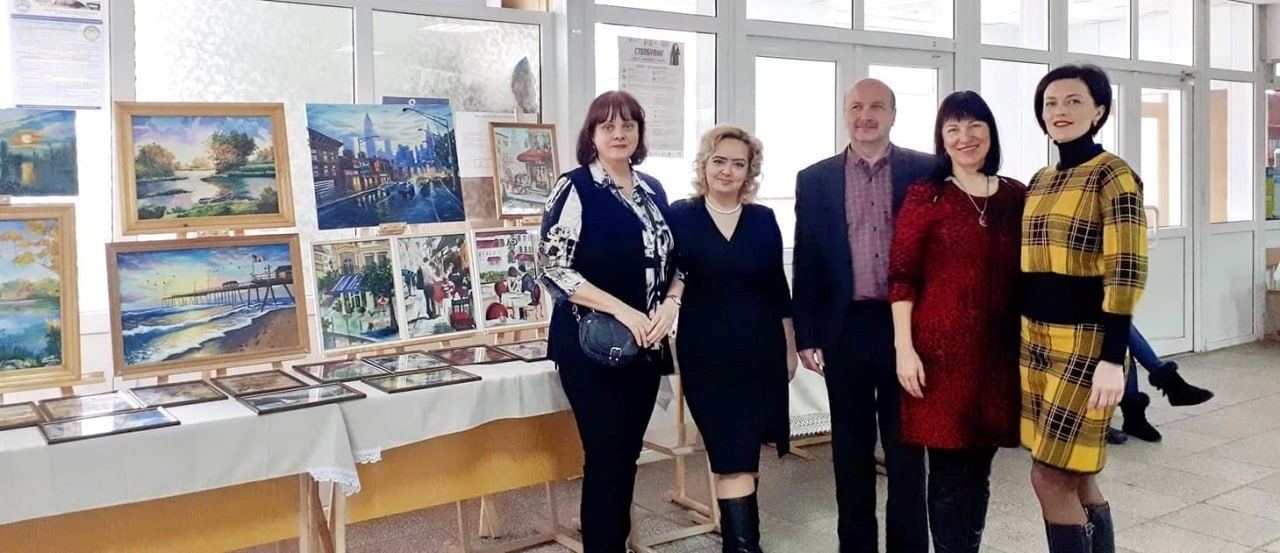 «У кожної картини своя історія». У Барі відкрилася виставка Світлани Бондарчук
