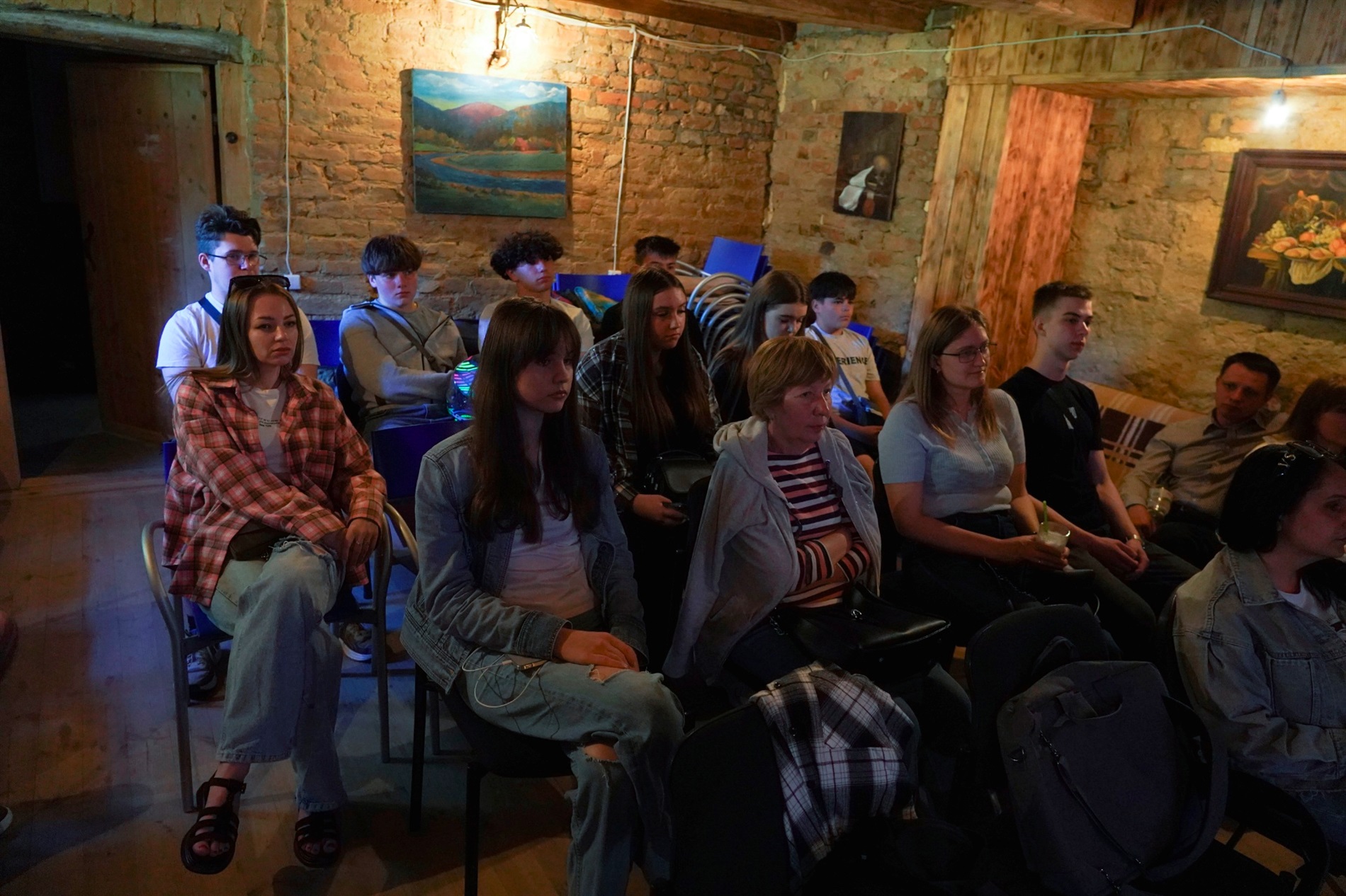 Які гендерні стереотипи досі є в Барі: про це говорили після показу документального фільму