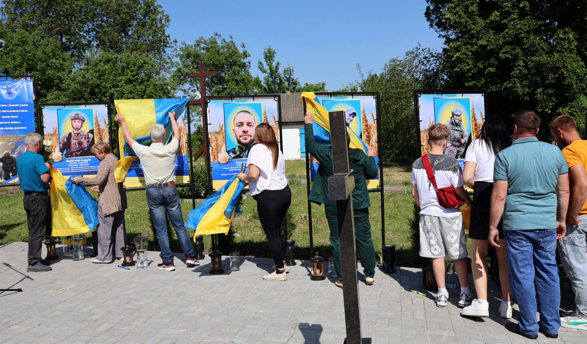 У Мальчівцях Барської громади відкрили Алею Слави загиблим Захисникам