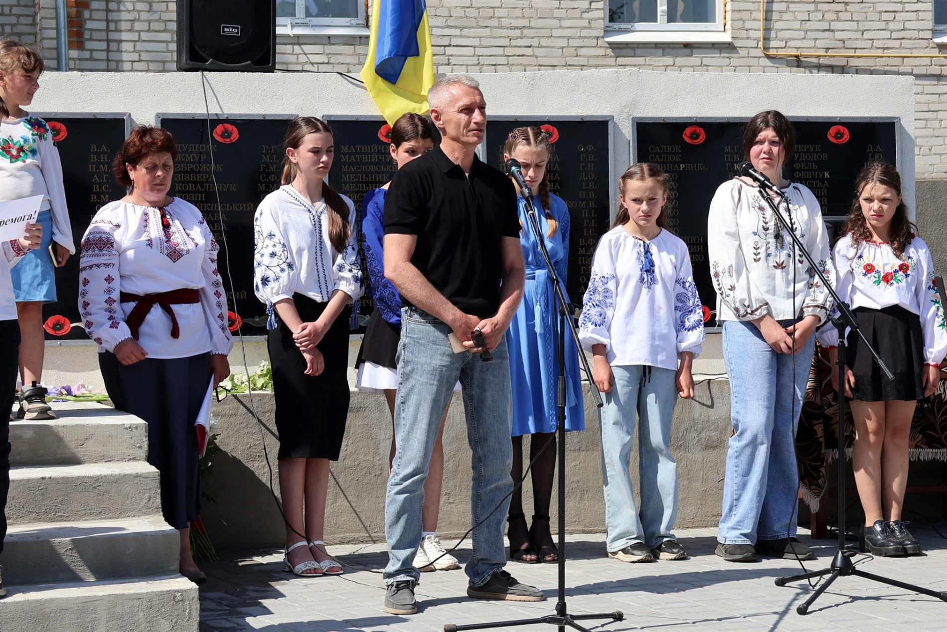 У Мальчівцях Барської громади відкрили Алею Слави загиблим Захисникам