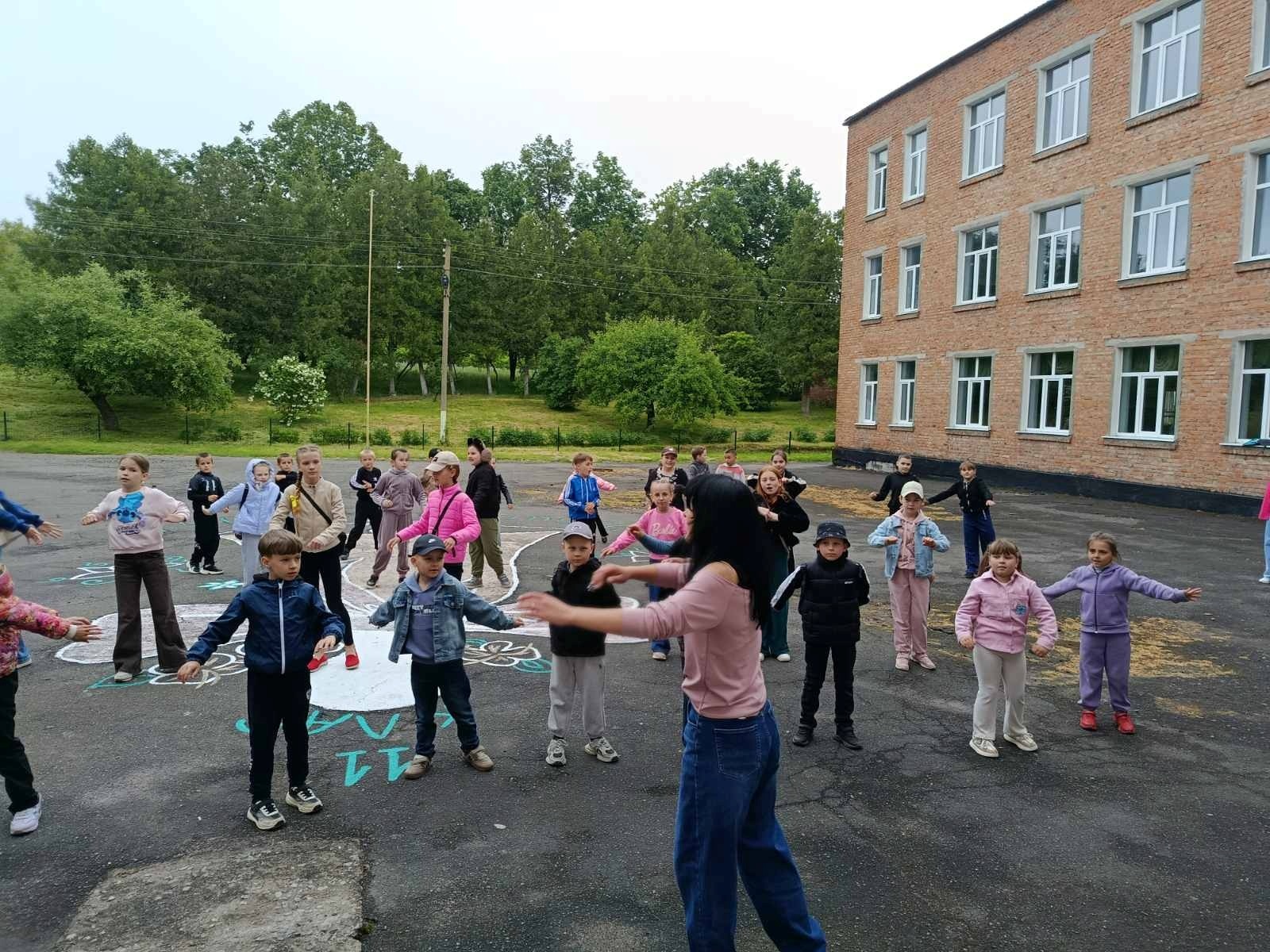 У Барській громаді стартували канікули: свято для дітей та відкриття пришкільних таборів