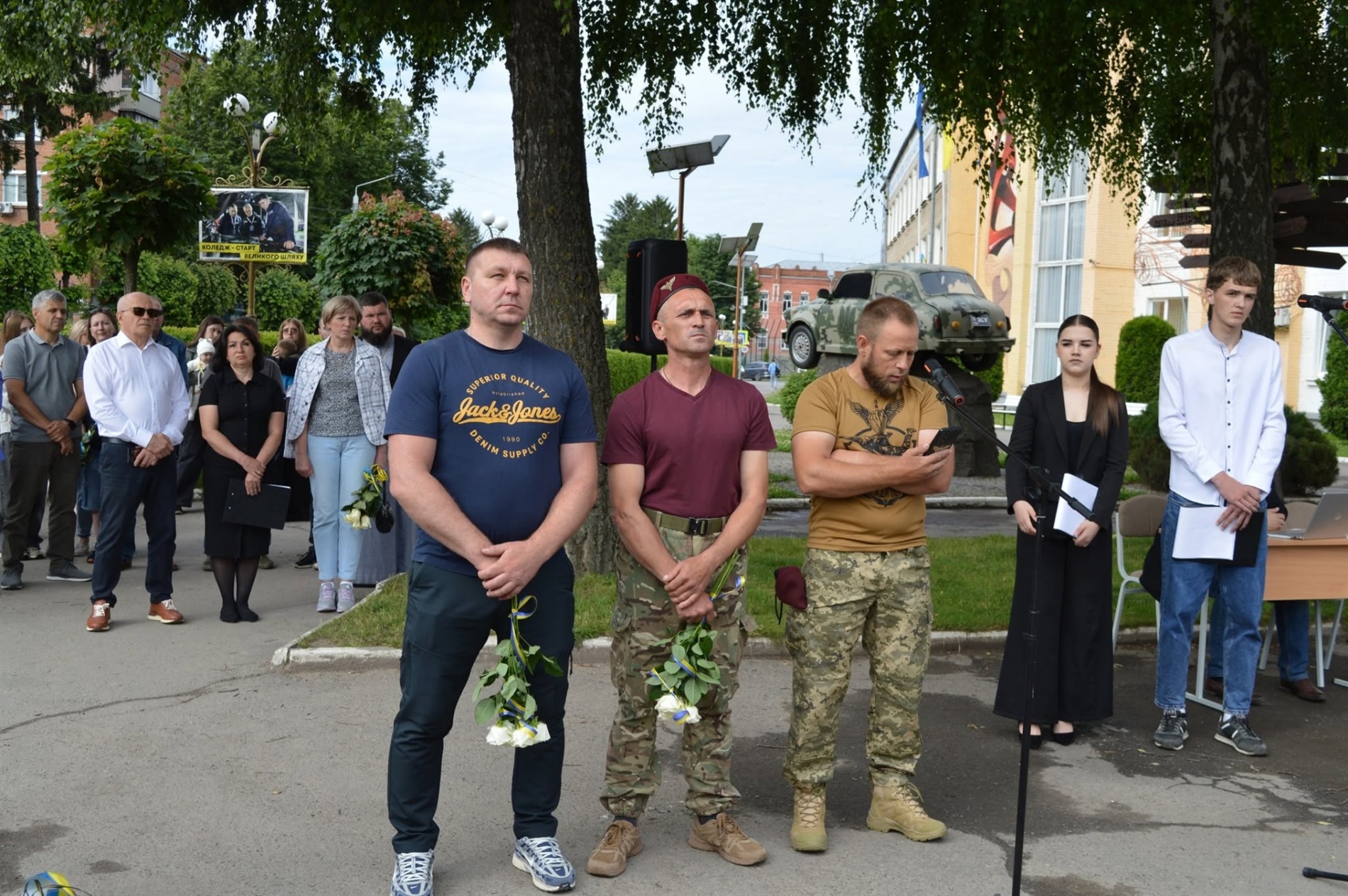 У Барі відкрили мурал на честь полеглого захисника Вадима Казьмірука
