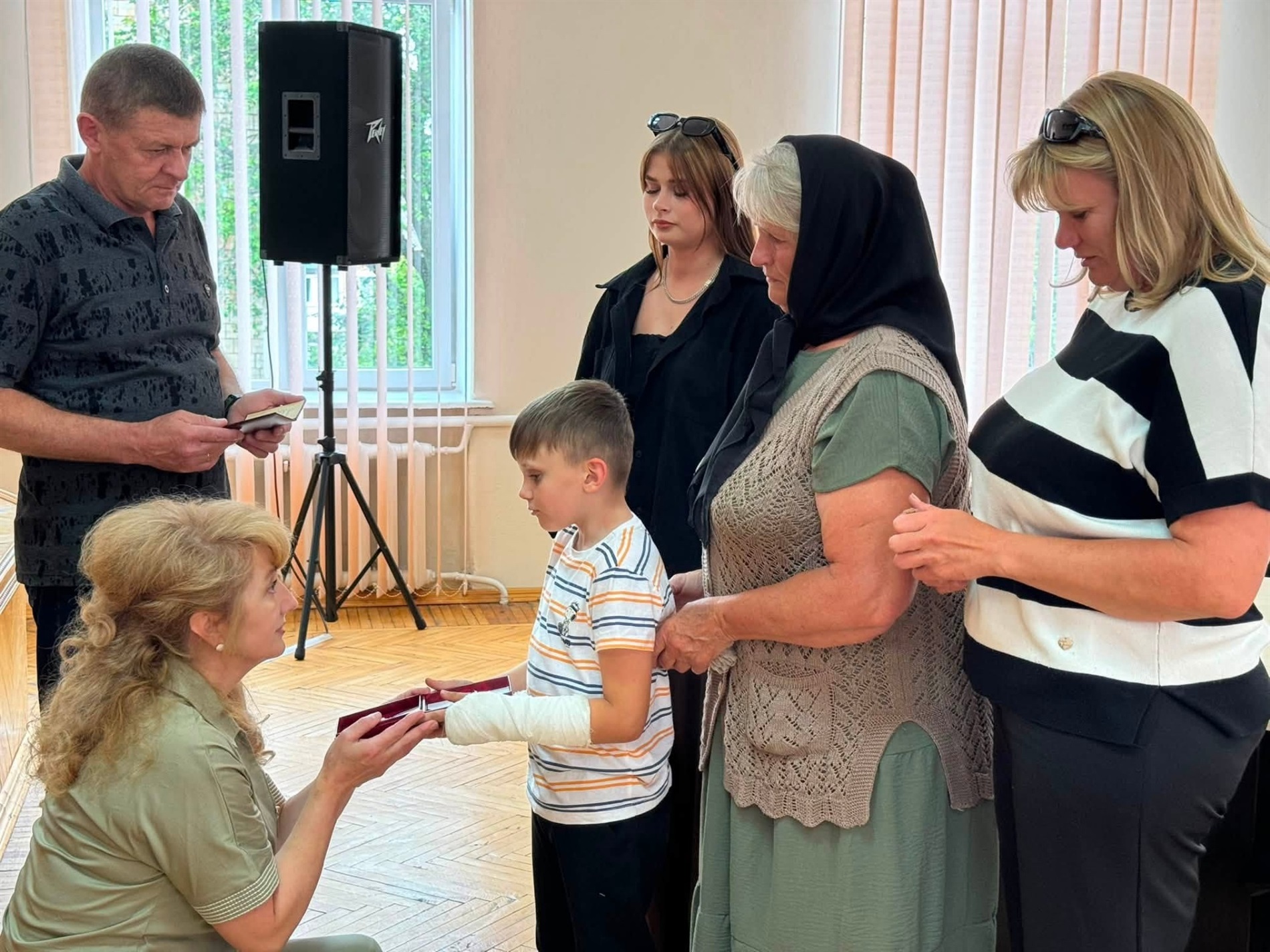 Родинам трьох полеглих Героїв із Барської громади вручили державні нагороди