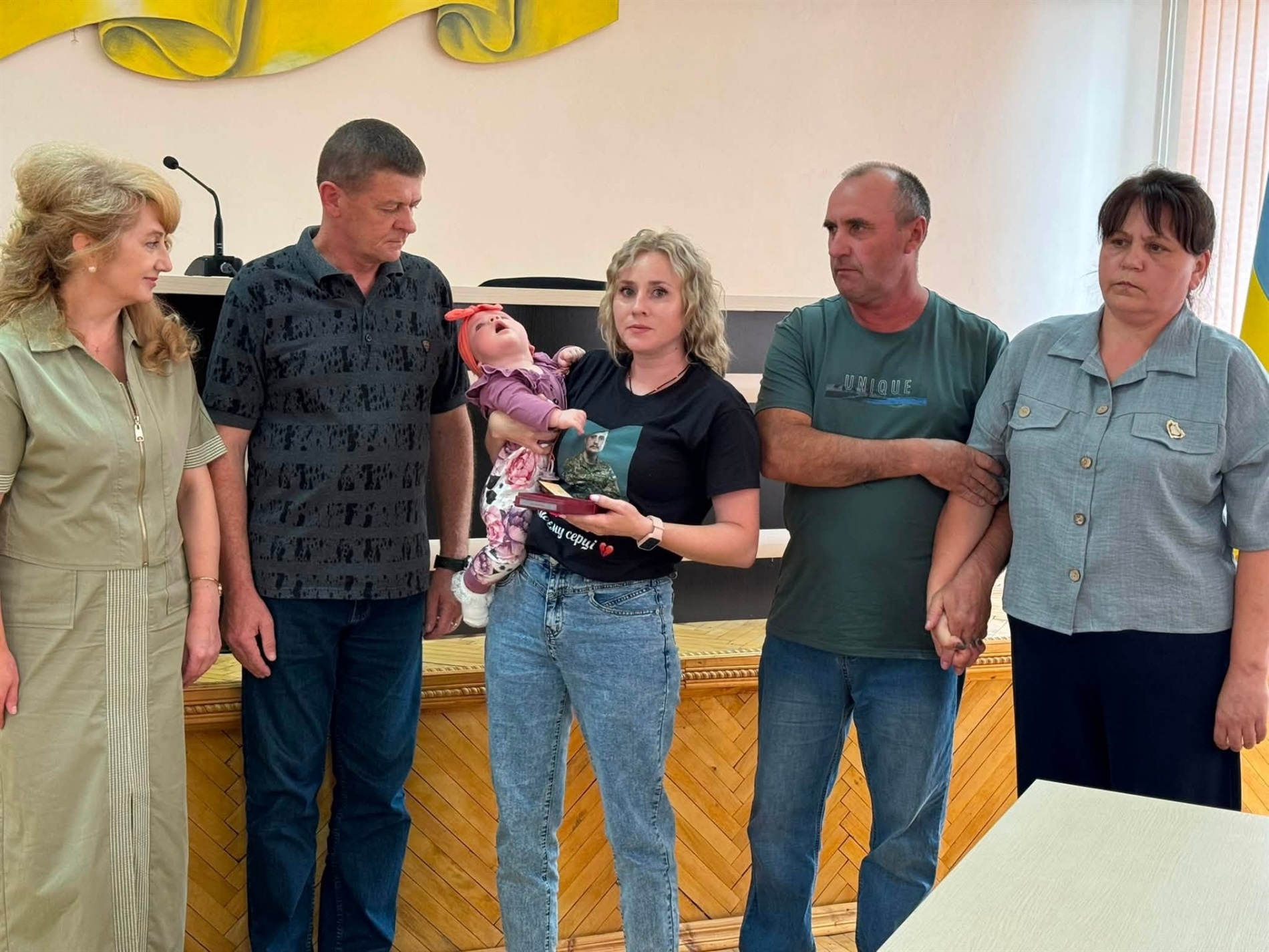 Родинам трьох полеглих Героїв із Барської громади вручили державні нагороди