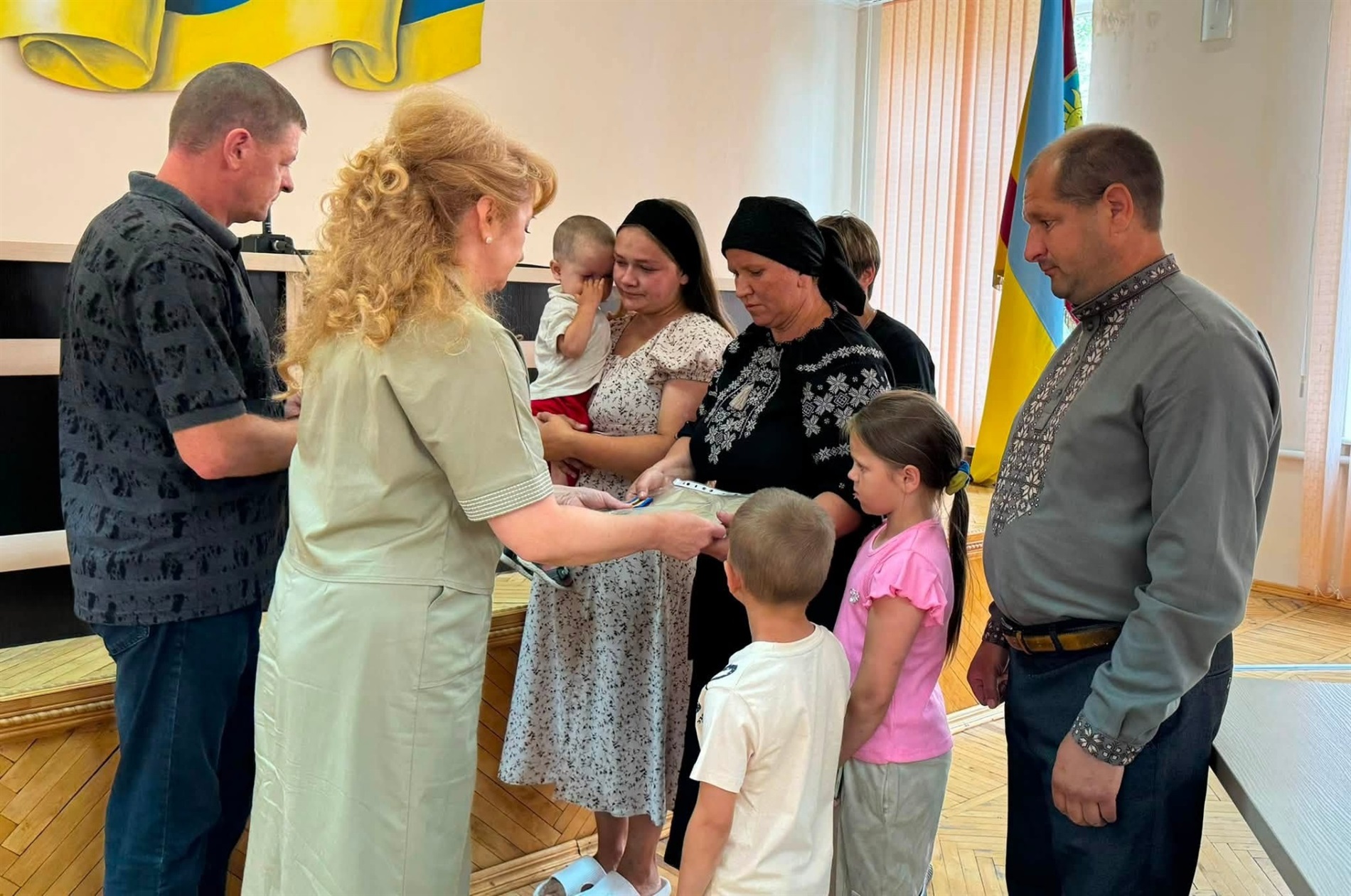 Родинам трьох полеглих Героїв із Барської громади вручили державні нагороди