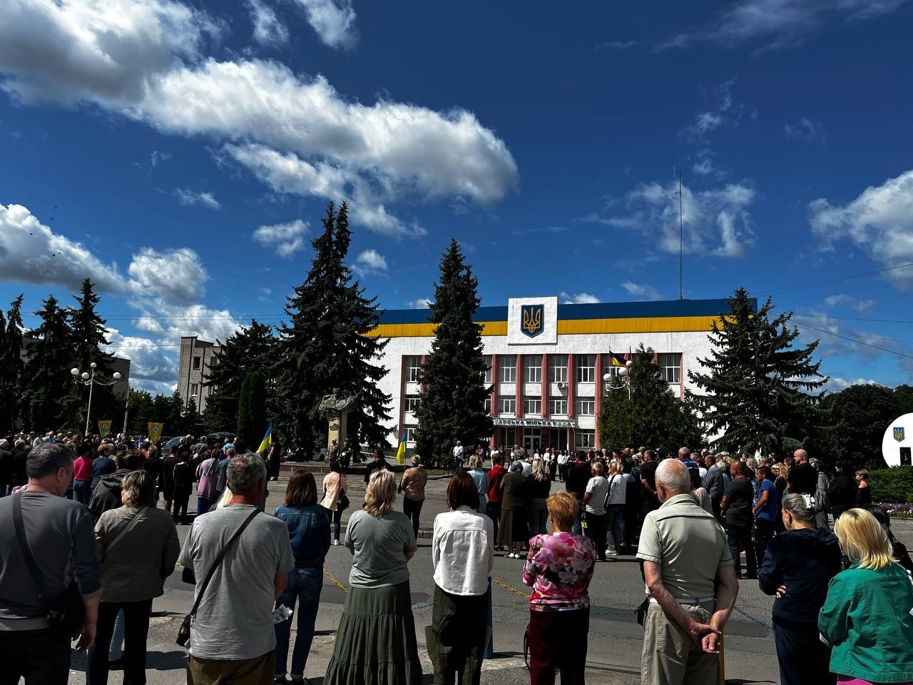 Барська громада попрощалася із полеглим морським піхотинцем Михайлом Пижуком