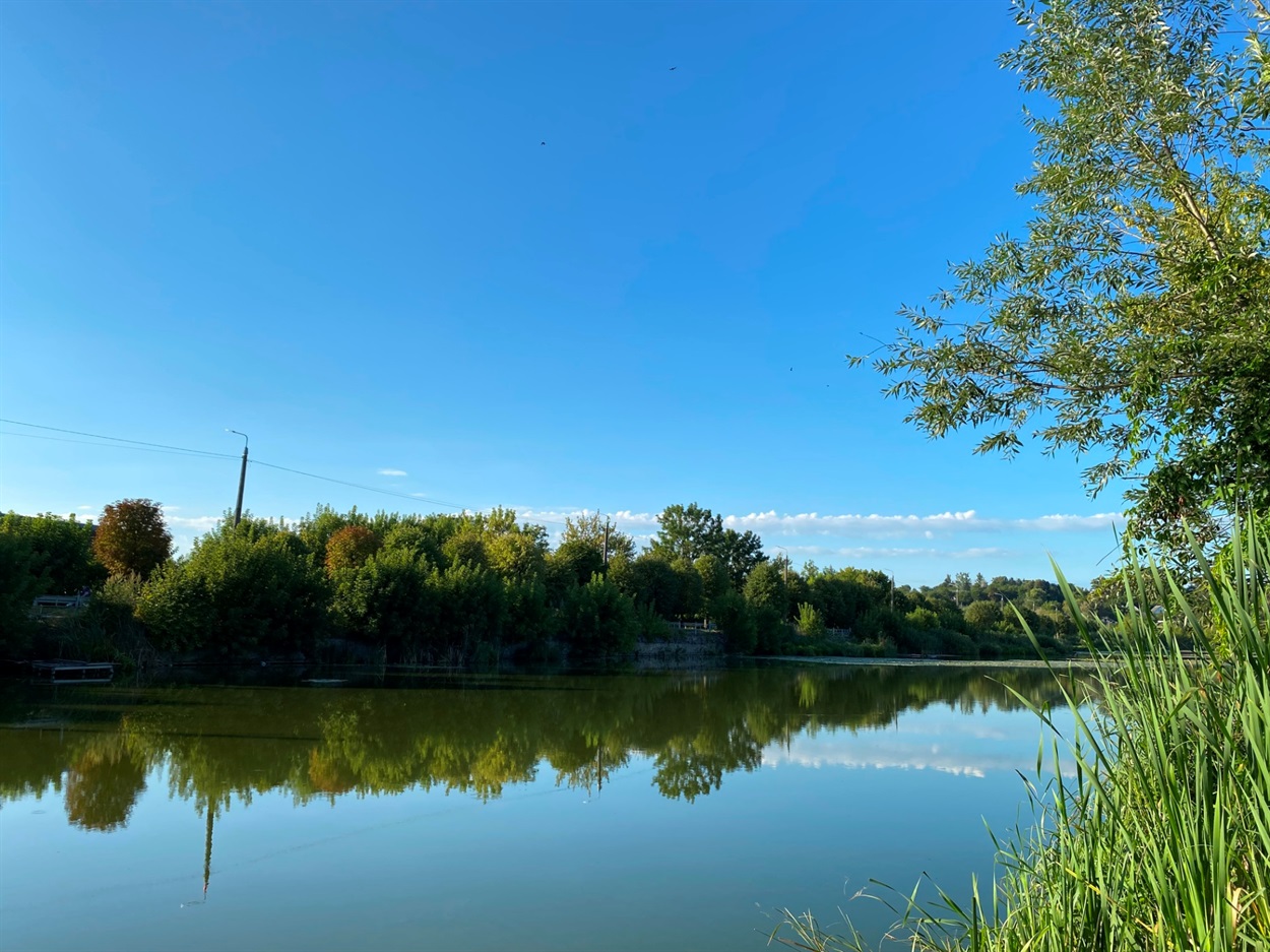 Рів на світанку: ранковий фоторепортаж з Бару