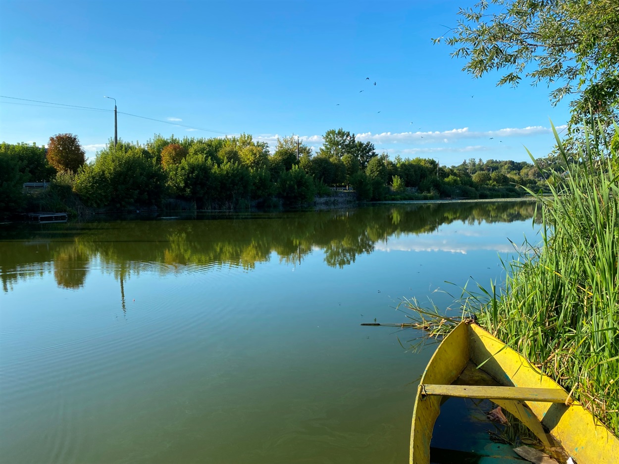 Рів на світанку: ранковий фоторепортаж з Бару
